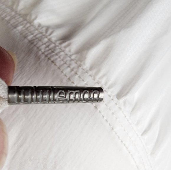 Lululemon Stow N Go Jacket Off White Sheer Size 8 Lightweight Packable Hooded - Picture 13 of 16